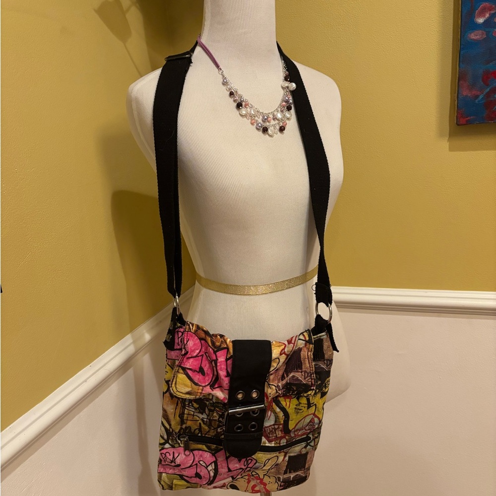 Stylish Pink and Black Parcel vintage Graffiti Bag
